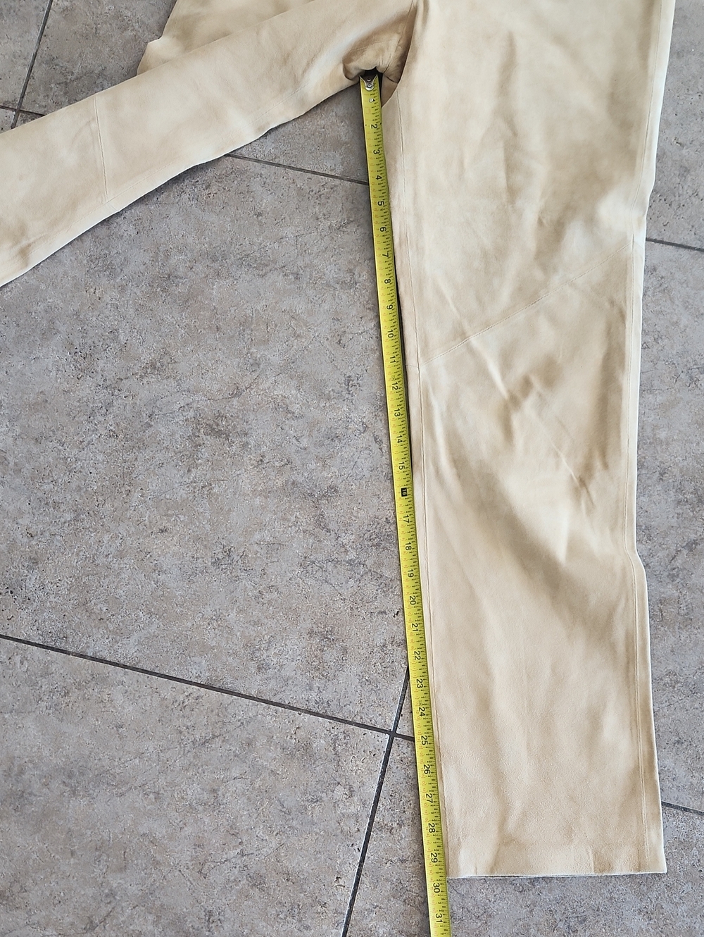 100% Suede Palomino Yellow Pants - Picture 10 of 16